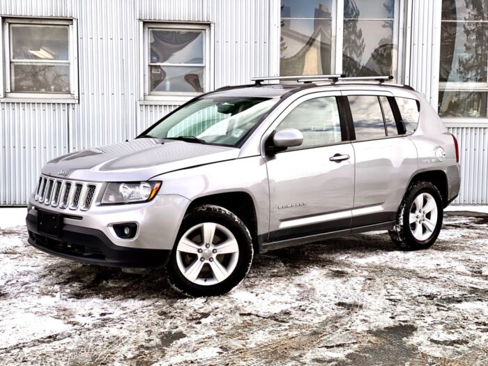 USED 2016 Jeep Compass High Altitude 4WD High Altitude / BACKUP CAMERA / SUNROOF / LEATHER Calgary AB T2G 4P2
