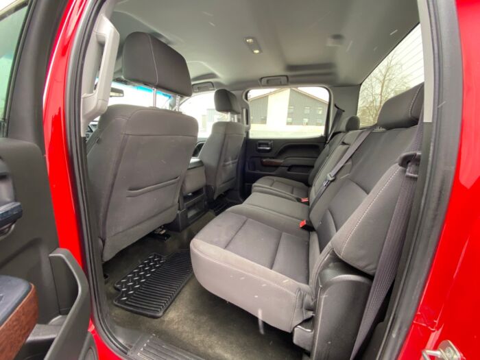 2016 GMC Sierra 1500 SLE 4WD Crew Cab Short Box SLE - Image 8