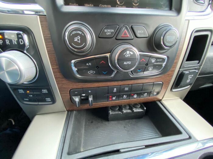 2014 Ram 1500 Laramie 4WD Crew Cab 5.7 Ft Box Laramie - Image 7