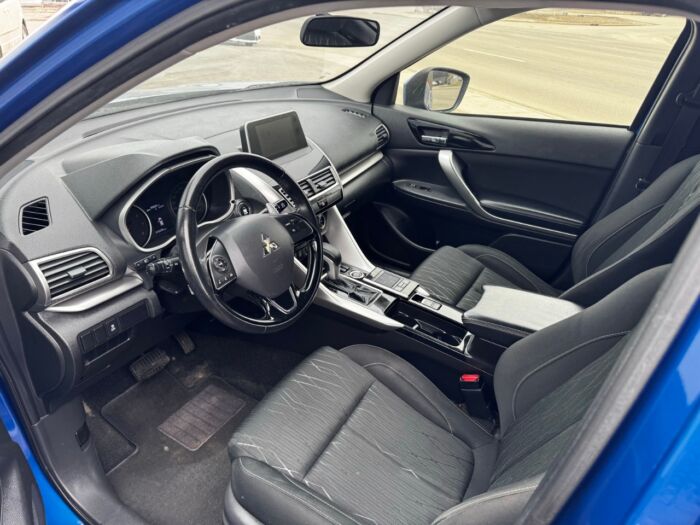 2018 Mitsubishi Eclipse Cross SE SE S-AWC - Image 8