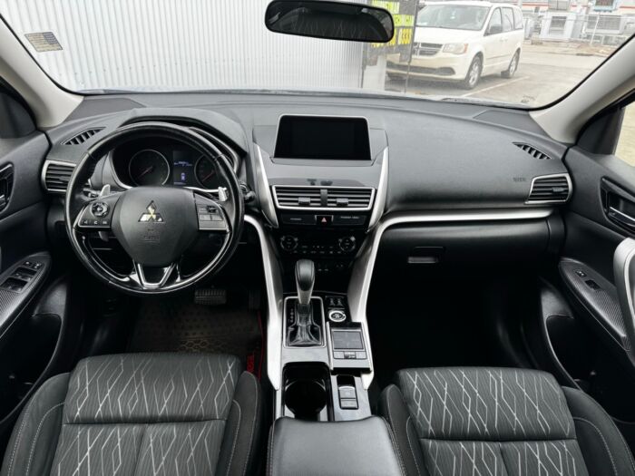 2018 Mitsubishi Eclipse Cross SE SE S-AWC - Image 4