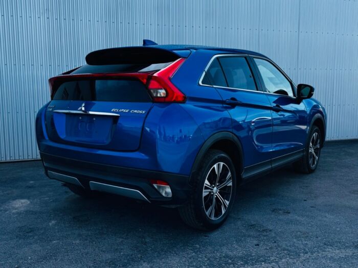 2018 Mitsubishi Eclipse Cross SE SE S-AWC - Image 2