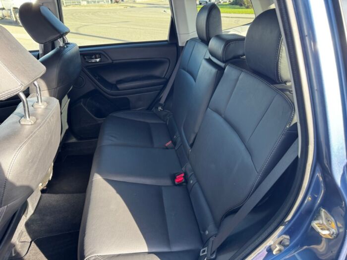 2018 Subaru Forester Limited 2.5i Limited CVT - Image 11