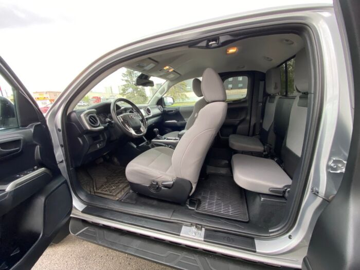 2019 Toyota Tacoma SR5 4x4 Access Cab V6 Auto SR5 - Image 5