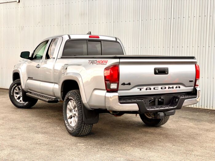 2019 Toyota Tacoma SR5 4x4 Access Cab V6 Auto SR5 - Image 3