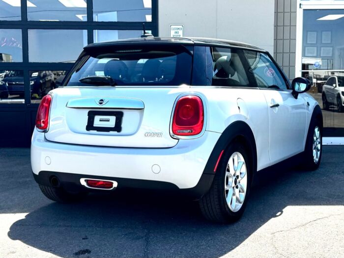 2016 MINI Cooper Hardtop Other 3dr HB - Image 2