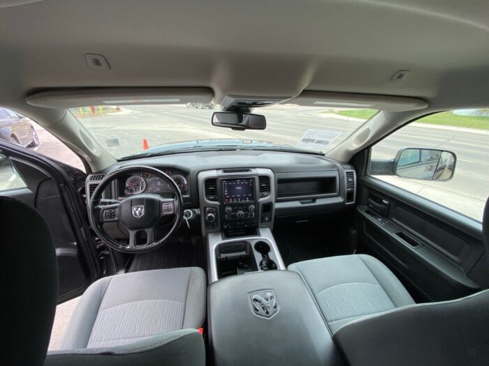 2021 Ram 1500 Classic Express Express 4x4 Crew Cab 5'7" Box - Image 4