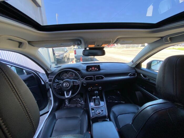 2018 Mazda CX-5 GT GT AWD / BACKUP CAMERA / LEATHER / SUNROOF - Image 4