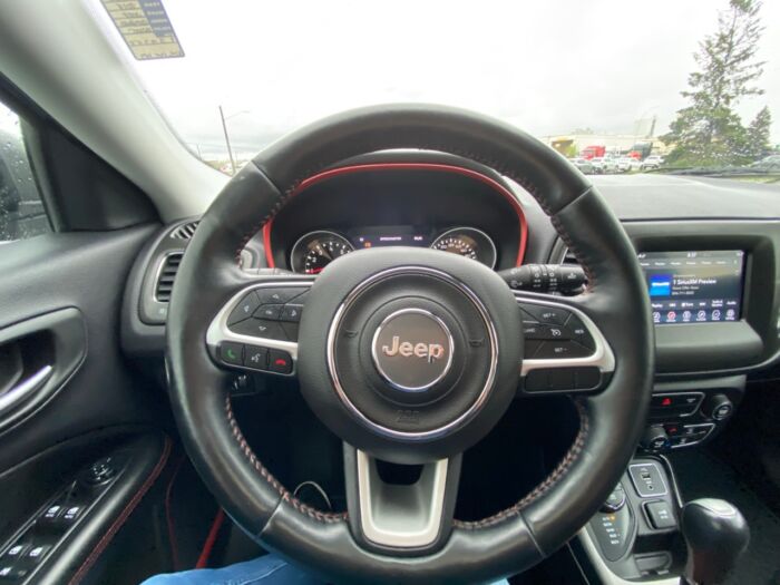 2018 Jeep Compass Trailhawk Trailhawk 4x4 - Image 9
