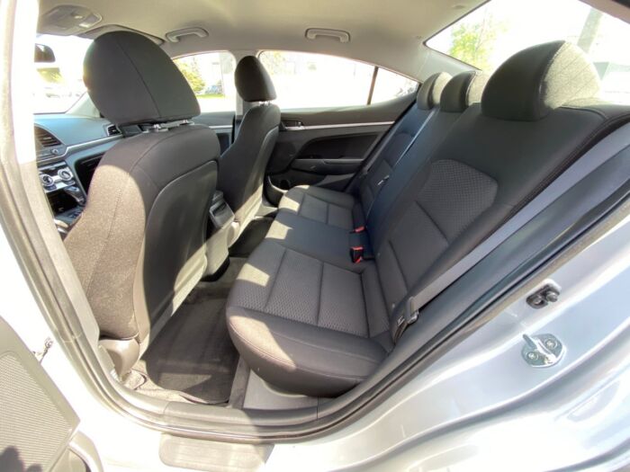 2020 Hyundai Elantra Preferred Preferred IVT w/ BACKUP CAMERA  /  LANE ASSIST - Image 6