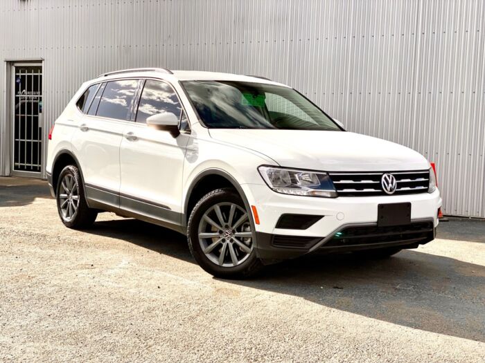 2021 Volkswagen Tiguan Trendline Trendline 4MOTION - Image 2