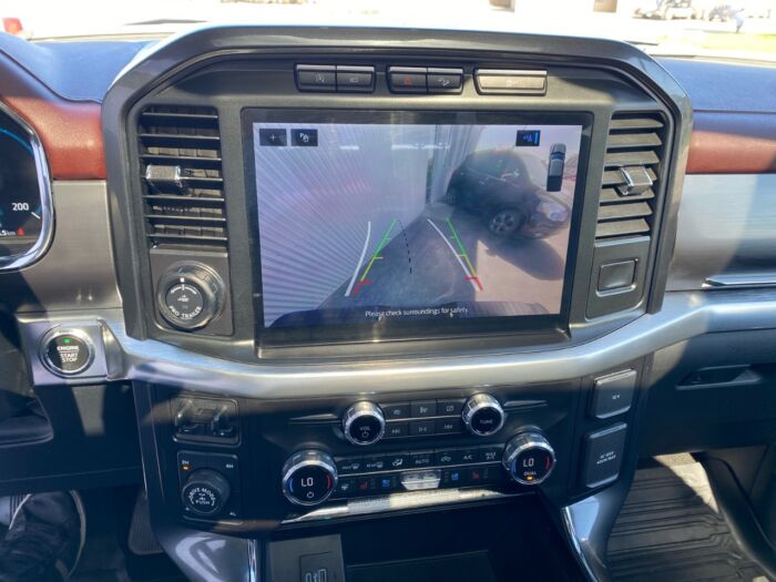 2021 Ford F-150 Lariat LARIAT 4WD SuperCrew 5.5' Box - Image 7