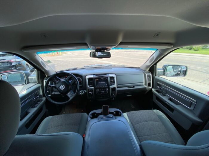 2018 Ram 1500 SLT SLT 4x4 Crew Cab 5'7" Box - Image 5