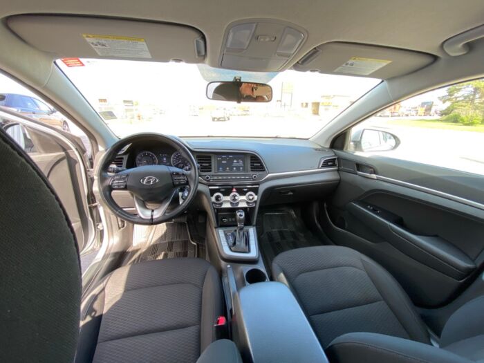 2020 Hyundai Elantra Preferred Preferred IVT w/ BACKUP CAMERA  /  LANE ASSIST - Image 4