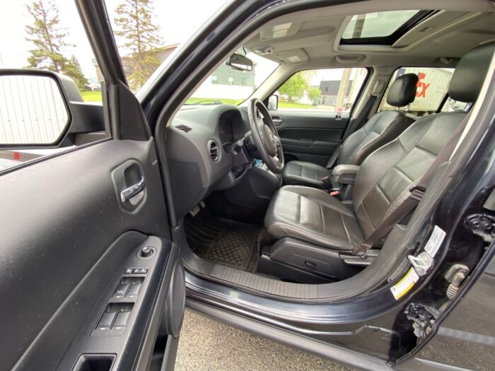 2016 Jeep Patriot High Altitude 4WD 4dr High Altitude - Image 9