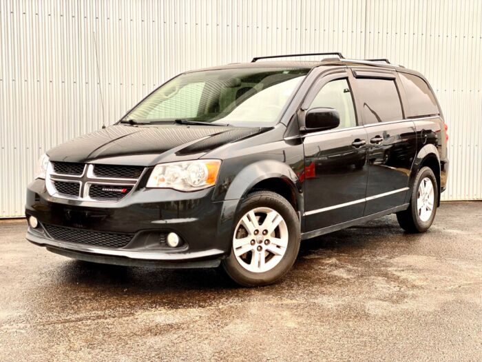 USED 2018 Dodge Grand Caravan Crew Plus Crew Plus 2WD Calgary AB T2G 4P2