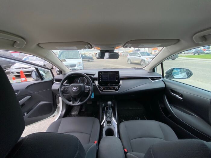 2020 Toyota Corolla LE LE CVT - Image 4