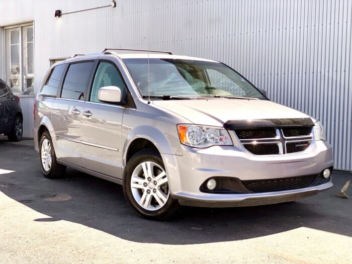 USED 2017 Dodge Grand Caravan Crew 4dr Wgn Crew Calgary AB T2G 4P2