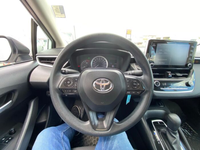 2020 Toyota Corolla LE LE CVT - Image 8