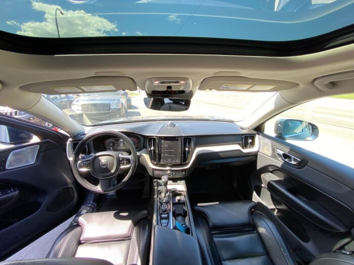 2019 Volvo XC60 Inscription T6 AWD Inscription - Image 8