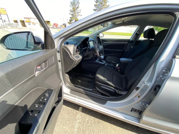2020 Hyundai Elantra Preferred Preferred IVT w/ BACKUP CAMERA  /  LANE ASSIST - Image 5