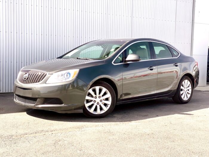 USED 2017 Buick Verano Base 4dr Sdn Base Calgary AB T2G 4P2