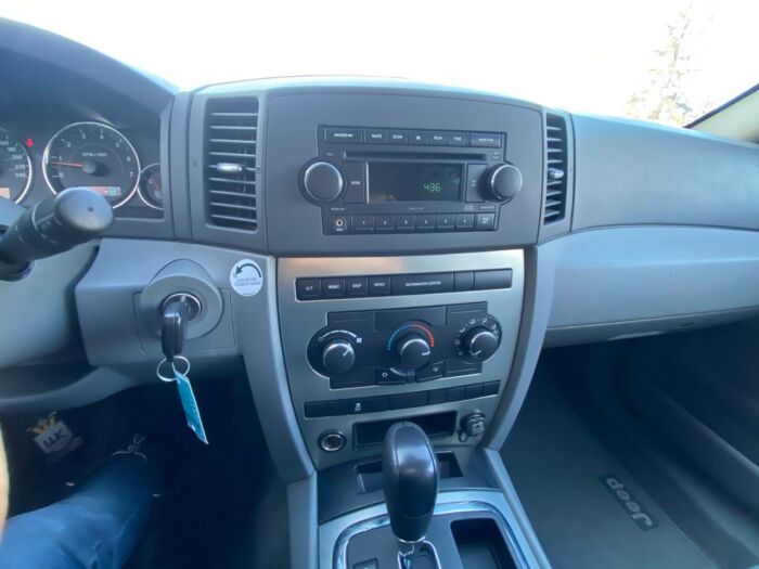 2007 Jeep Grand Cherokee Laredo 4WD 4dr Laredo - Image 7