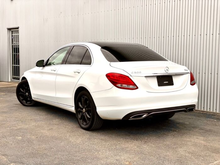 2017 Mercedes-Benz C-Class C 300 C 300 4MATIC w/ BACKUP CAMERA - Image 3