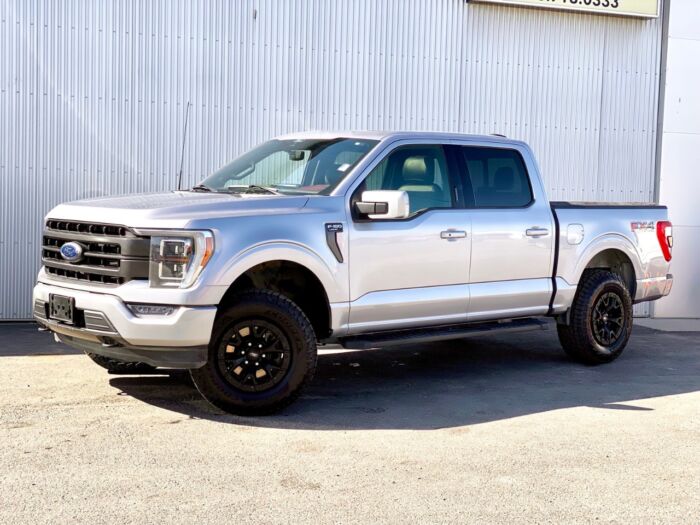 2021 Ford F-150 Lariat LARIAT 4WD SuperCrew 5.5' Box - Image 2