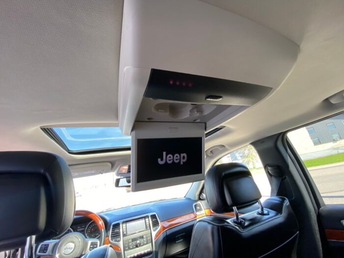 2011 Jeep Grand Cherokee Overland 4WD 4dr Overland - Image 5