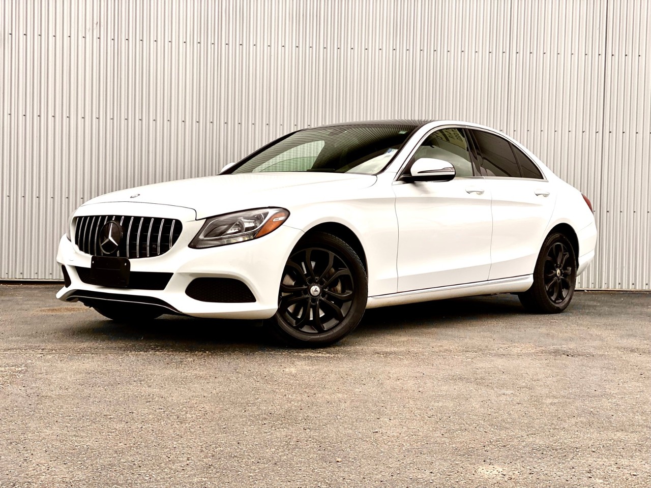 USED 2017 Mercedes-Benz C-Class C 300 C 300 4MATIC Sedan Calgary AB T2G 4P2