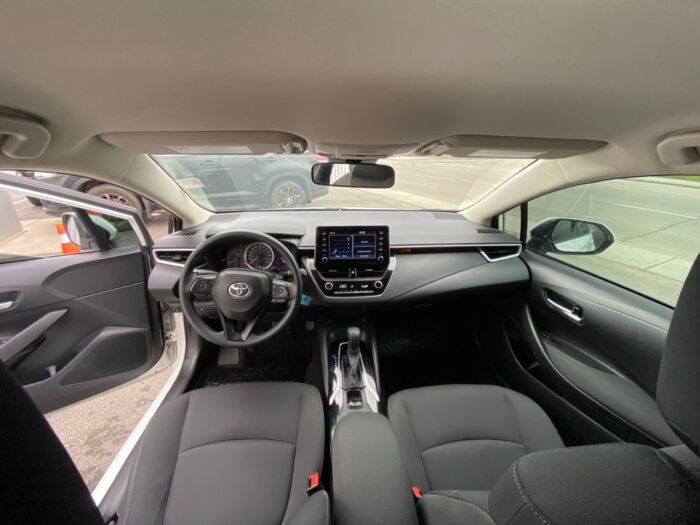 2021 Toyota Corolla LE LE CVT - Image 4