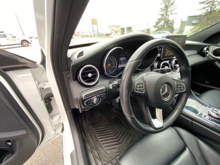 2017 Mercedes-Benz C-Class C 300 C 300 4MATIC w/ BACKUP CAMERA - Image 9