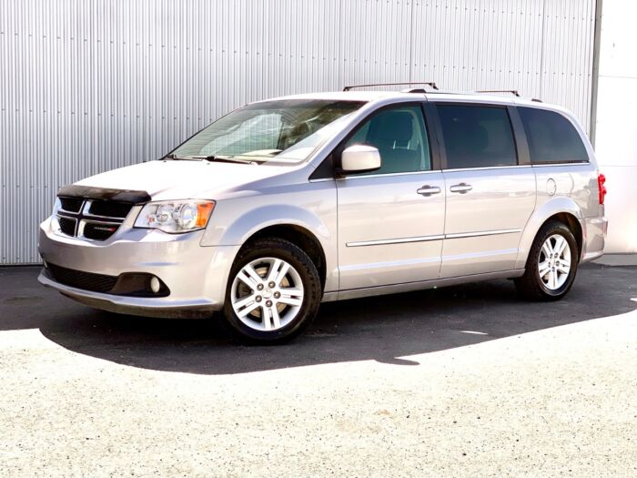 2017 Dodge Grand Caravan Crew 4dr Wgn Crew - Image 3