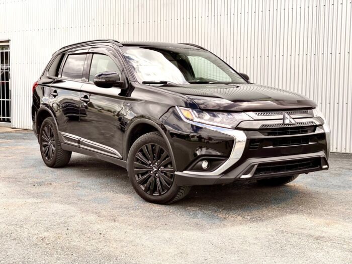 2020 Mitsubishi Outlander Limited Edition Limited Edition S-AWC - Image 2