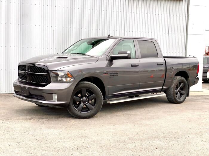 USED 2021 Ram 1500 Classic Express Express 4x4 Crew Cab 5'7" Box Calgary AB T2G 4P2