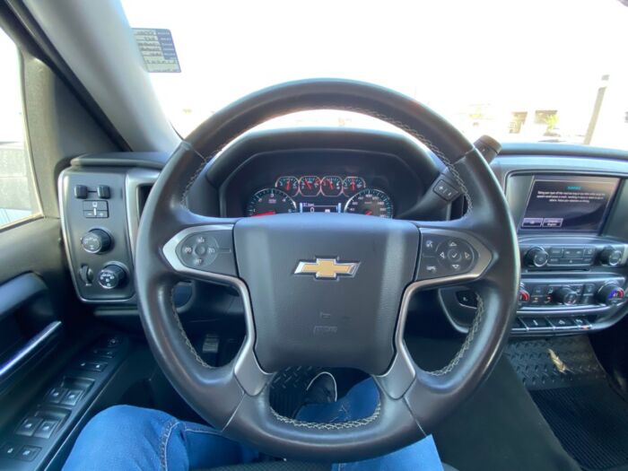 2017 Chevrolet Silverado 1500 LT Crew Cab Short Box 4-Wheel Drive LT w/1LT - Image 6