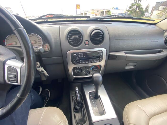 2004 Jeep Liberty Limited 4dr Limited 4WD - Image 10