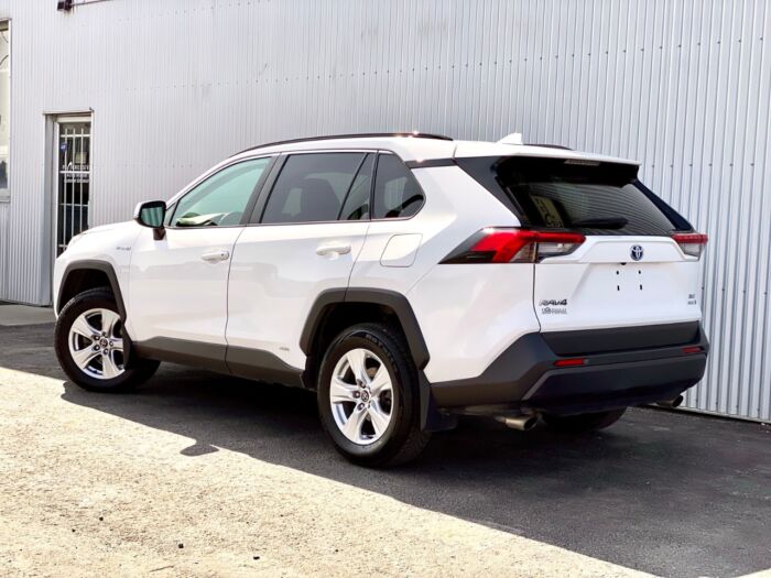 2019 Toyota RAV4 Hybrid XLE AWD Hybrid XLE - Image 2