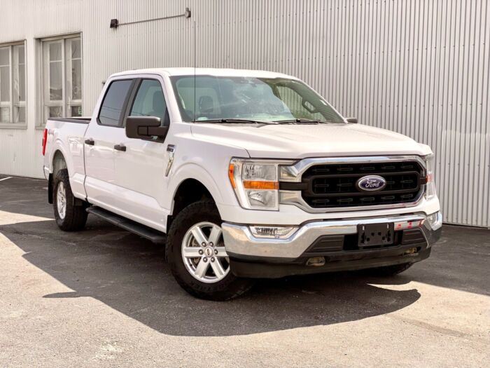 2021 Ford F-150 XLT XLT 4WD SuperCrew 6.5' Box - Image 2