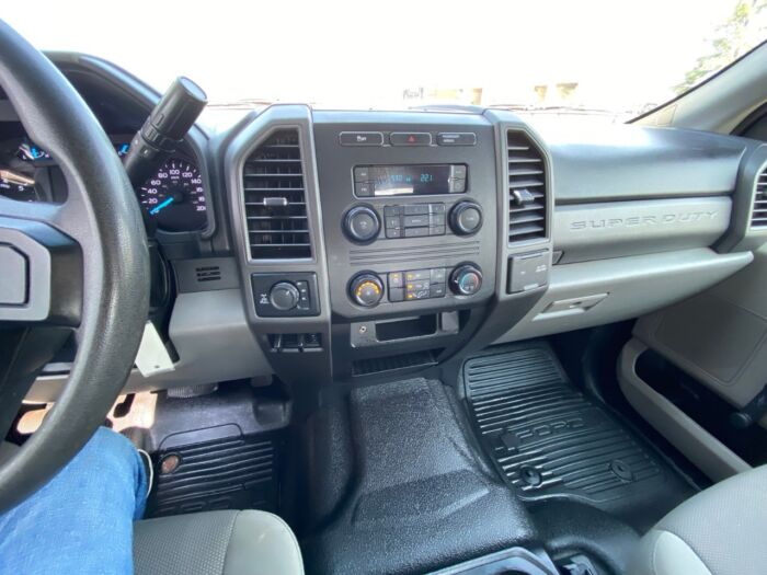 2019 Ford Super Duty F-350 SRW XL XL 4WD SuperCab 8' Box - Image 7
