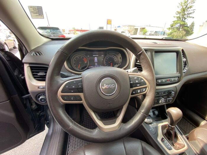 2018 Jeep Cherokee Trailhawk Leather Plus Trailhawk Leather Plus 4x4 - Image 9