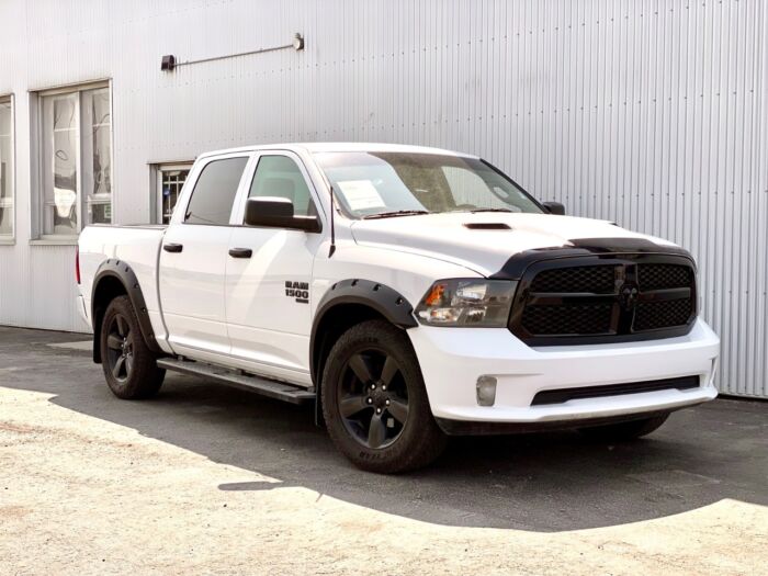 USED 2019 Ram 1500 Classic Express Express 4x4 Crew Cab w/  BACKUP CAMERA Calgary AB T2G 4P2