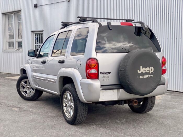 2004 Jeep Liberty Limited 4dr Limited 4WD - Image 3
