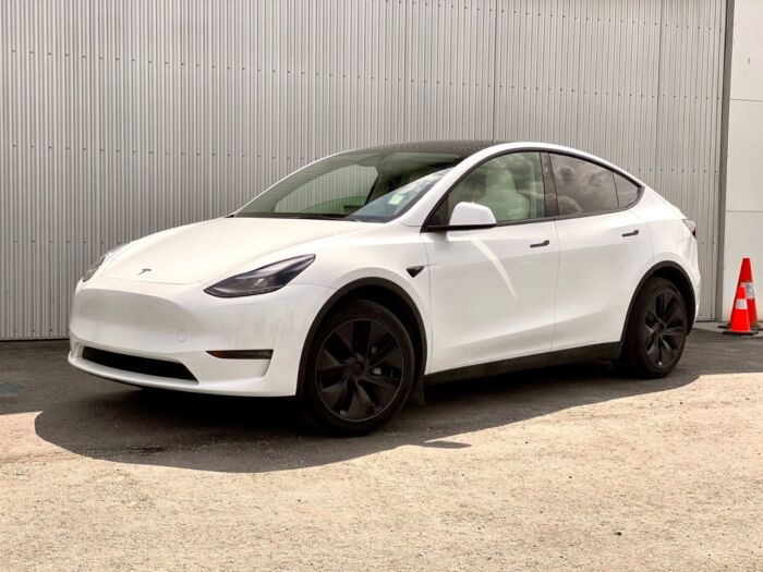 2025 Tesla Model Y Long Range Long Range AWD *Ltd Avail* - Image 3