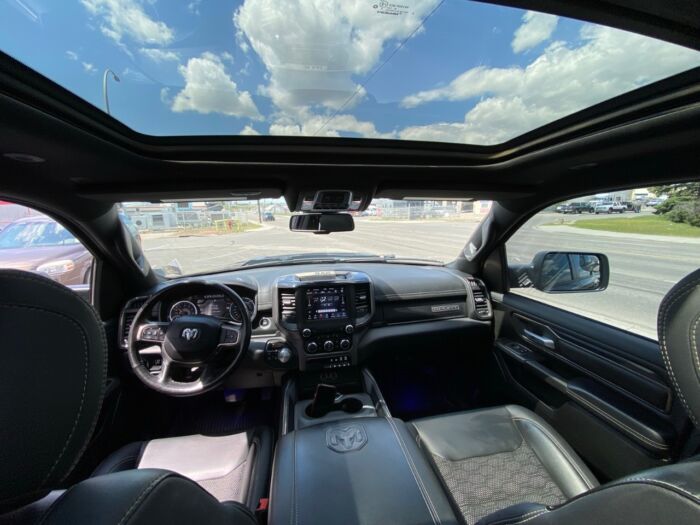 2020 Ram 1500 Sport Sport 4x4 Crew Cab 5'7" Box - Image 4