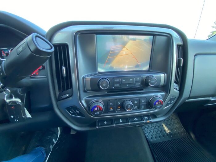 2017 Chevrolet Silverado 1500 LT Crew Cab Short Box 4-Wheel Drive LT w/1LT - Image 9