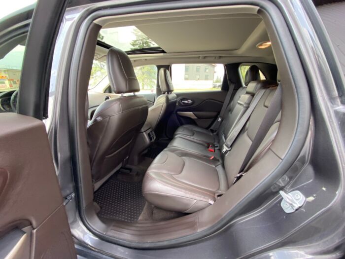 2018 Jeep Cherokee Trailhawk Leather Plus Trailhawk Leather Plus 4x4 - Image 6