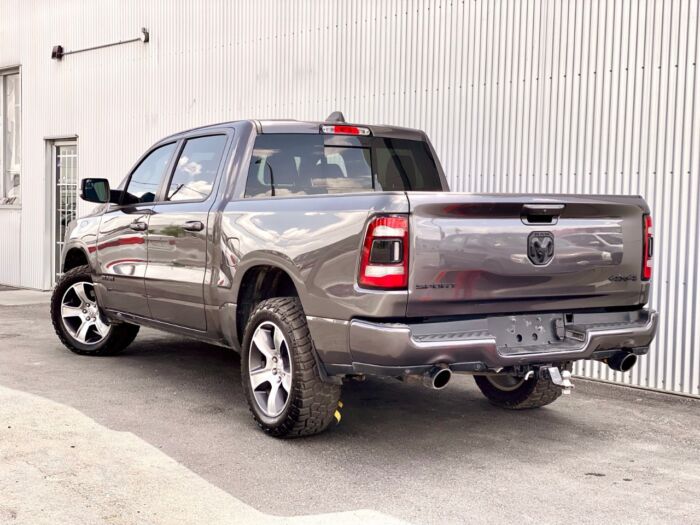 2020 Ram 1500 Sport Sport 4x4 Crew Cab 5'7" Box - Image 3