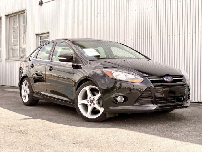 2014 Ford Focus Titanium 4dr Sdn Titanium - Image 2